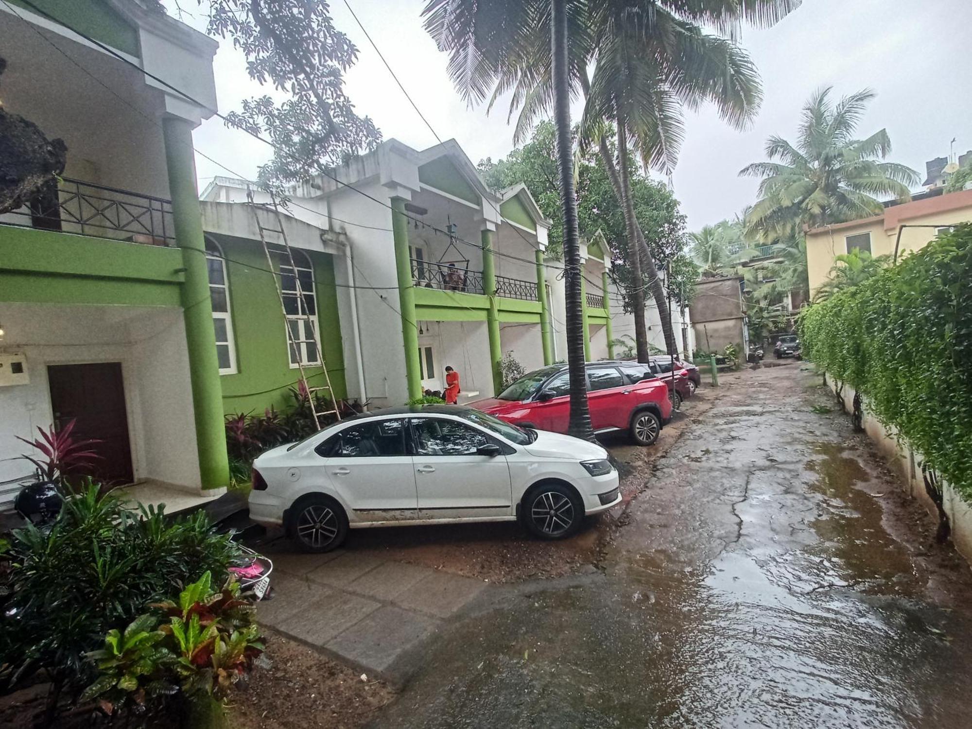 Goa Suites Holiday Home Calangute Bagian luar foto